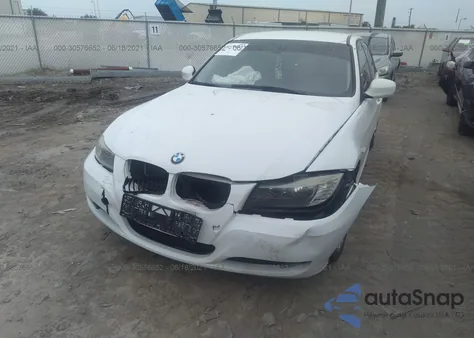 2011 BMW 328I z USA, uszkodzony, nr VIN WBAPH7G57BNM58929